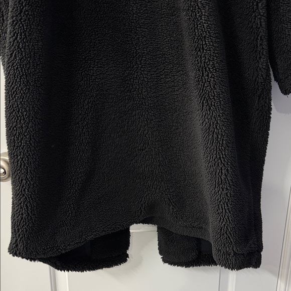 ALO Yoga Black Teddy Coat - Picture 3 of 5